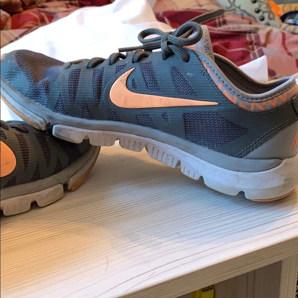Nike Workout Shoes - Picture 2 of 4